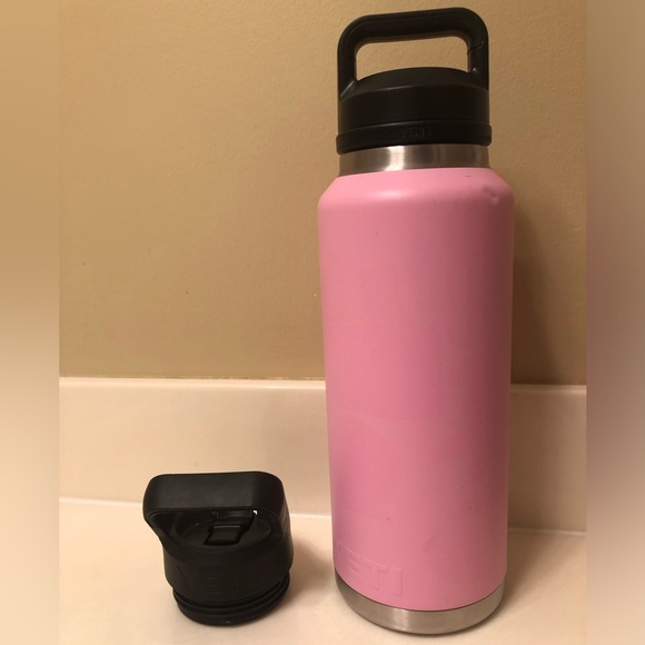 YETI 46oz limited edition color Power Pink Chug Rambler with extra Straw Lid - Picture 11 of 15